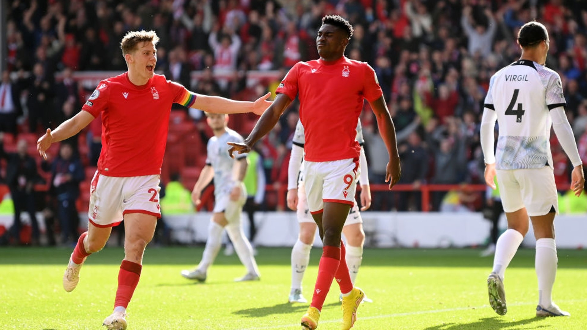 正是现代足 正是现代足